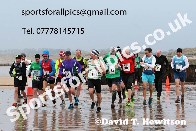 The 2021 Blyth Sands Race, December 5th. Photo: David T. Hewitson/Sports for All Pics